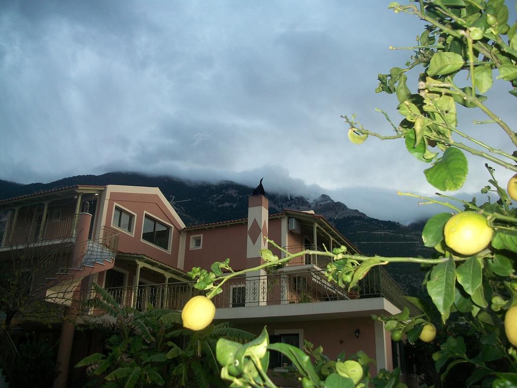 Ramona Apartment Lourdata  Exterior foto